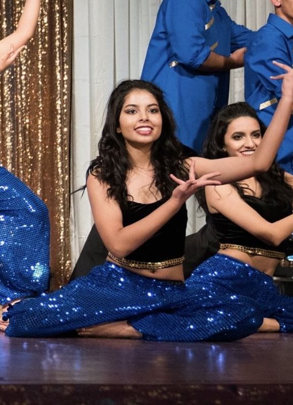 Junior Sana Bharadwaj, founder and co-instructor of AB Fusion, performing at Dil Se as a part of Dougherty Dhadkan in 2017.