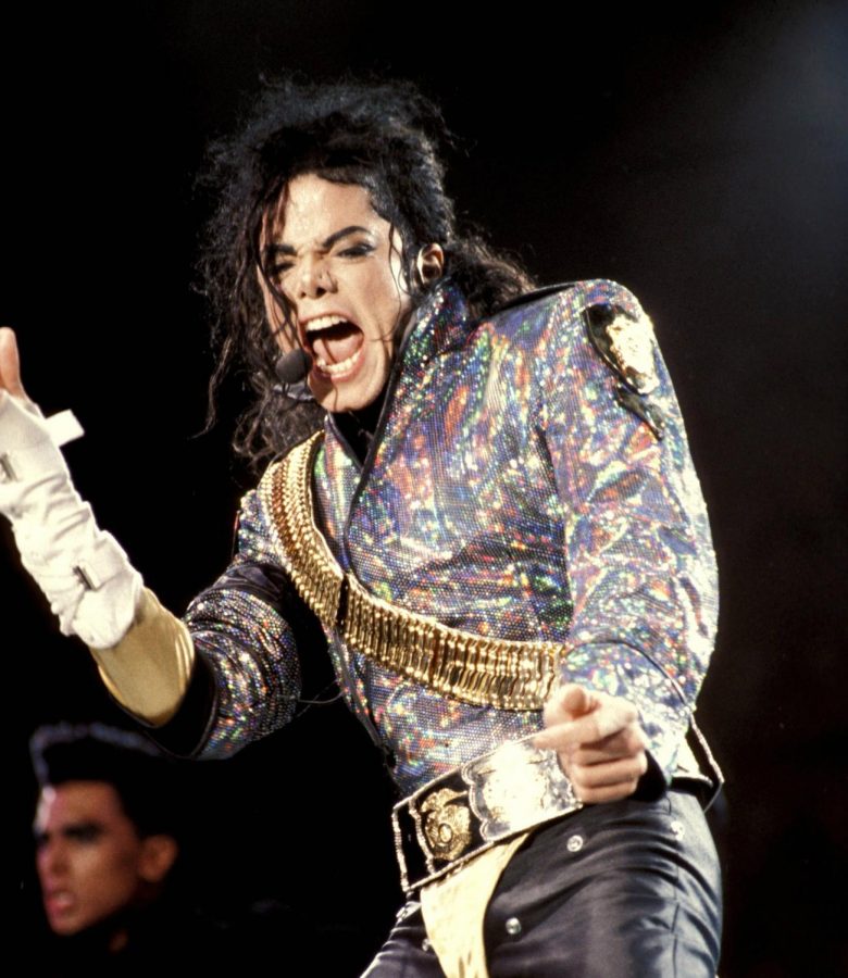 In Leaving Neverland, we discover that theres more to music legend Michael Jacksons past than his music alone.