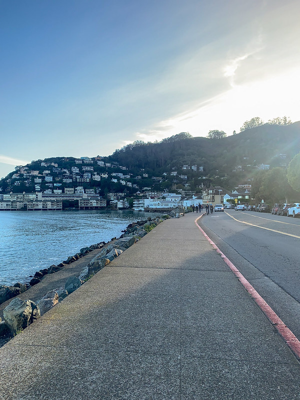 The Bridgeway Promenade is home to some of Sausalito’s best restaurants and scenic views.
