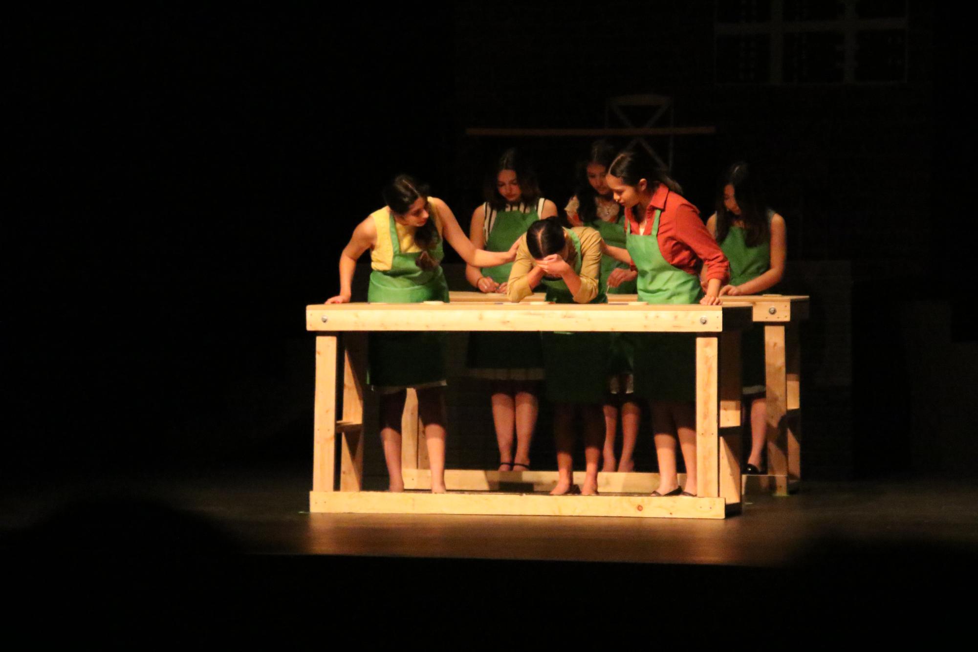 DVHS+Drama+brings+intrigue+and+emotion+with+%E2%80%9CRadium+Girls%E2%80%9D