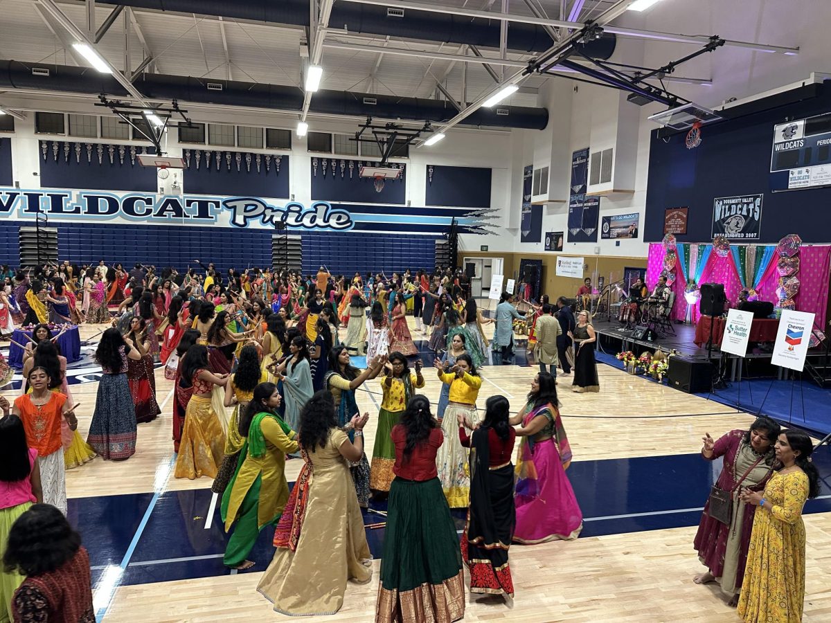 Participants enjoy vibrant festivities and dancing during Discovery Dandiya Night.